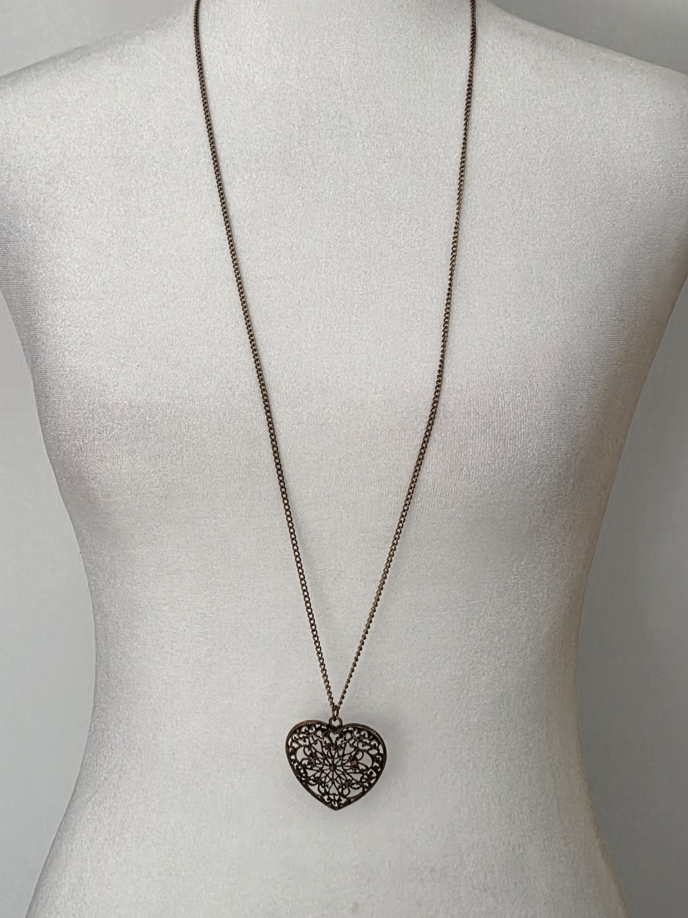 Heart Filigree Pendant Necklace in Antique Bronze